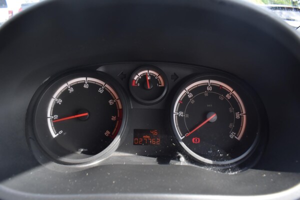 Used Vauxhall Corsa 2009 for sale - 74738506: Photo 24