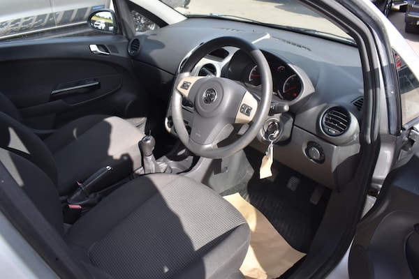 Used Vauxhall Corsa 2009 for sale - 74738506: Photo 25