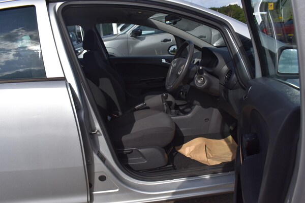 Used Vauxhall Corsa 2009 for sale - 74738506: Photo 5
