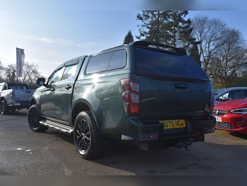 Used Isuzu D-Max 2025 for sale - 77696077: Photo