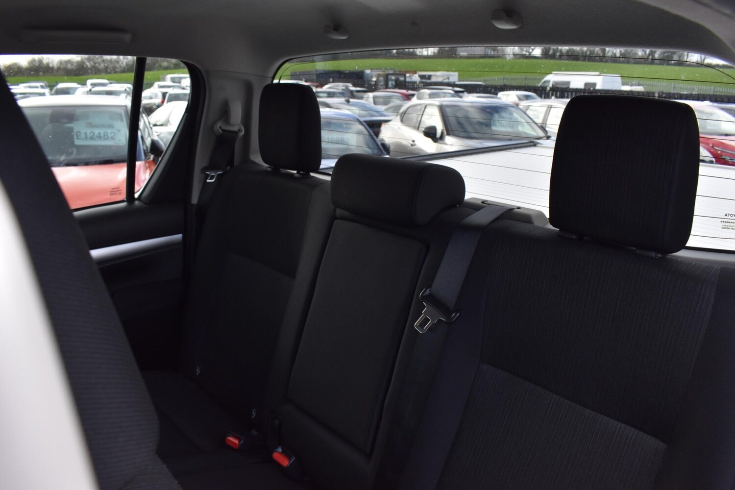 Used Toyota Hilux 2023 for sale - 78072091: Photo 12