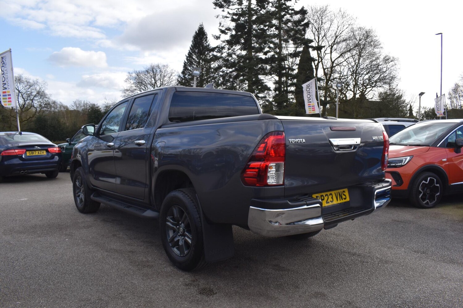 Used Toyota Hilux 2023 for sale - 78072091: Photo 8