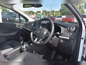 Used Renault Zoe 2020 for sale - 75532390: Photo