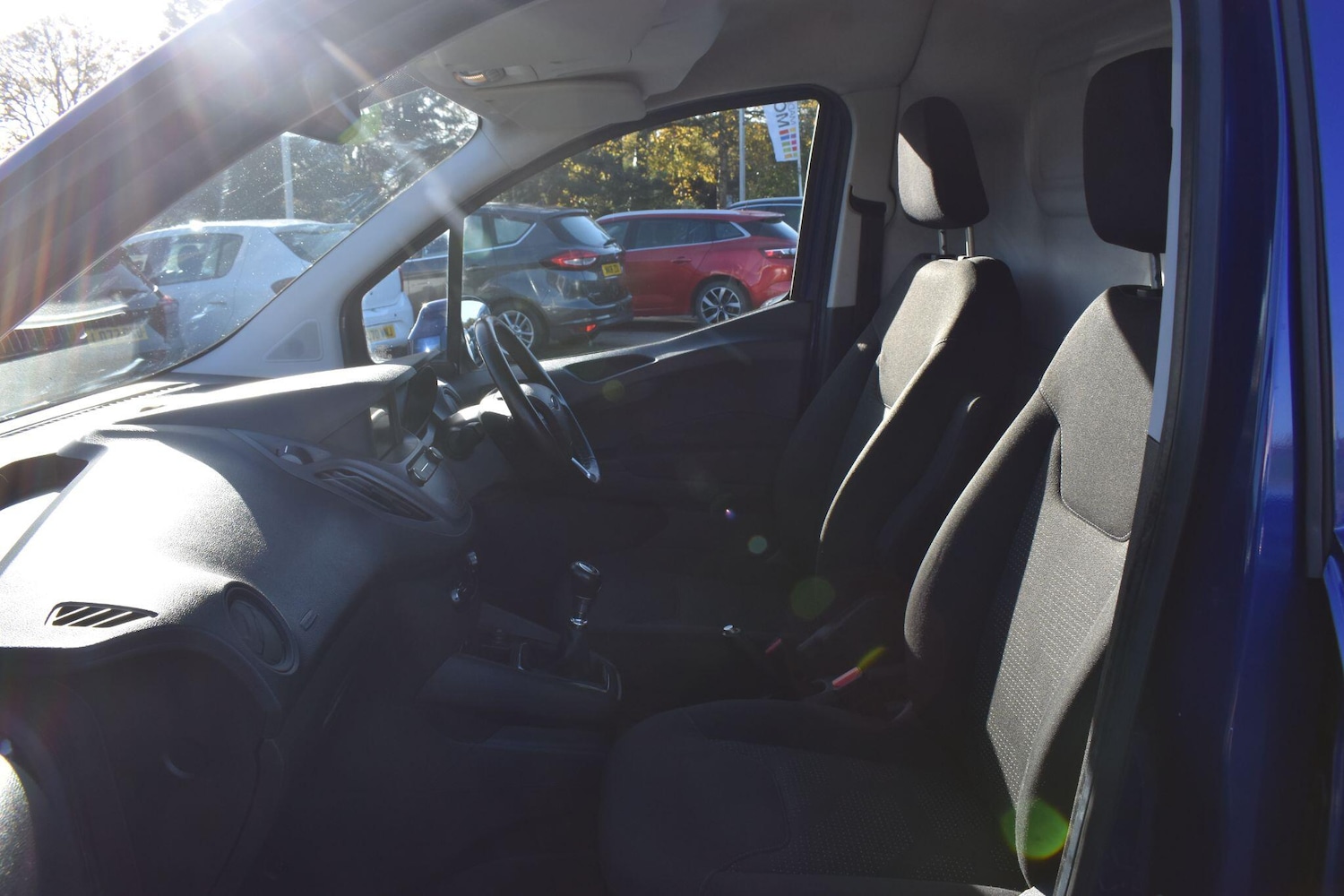 Used Ford Transit Courier 2018 for sale - 76572322: Photo 10