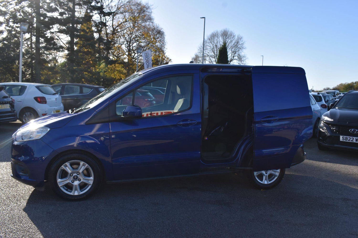 Used Ford Transit Courier 2018 for sale - 76572322: Photo 21