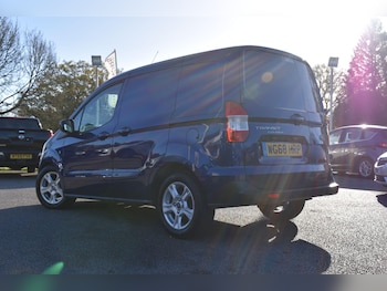 Used Ford Transit Courier 2018 for sale - 76572322: Photo
