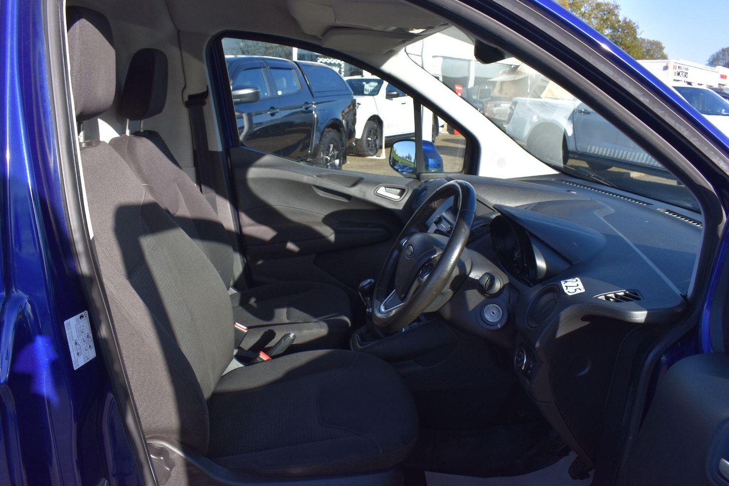 Used Ford Transit Courier 2018 for sale - 76572322: Photo 9