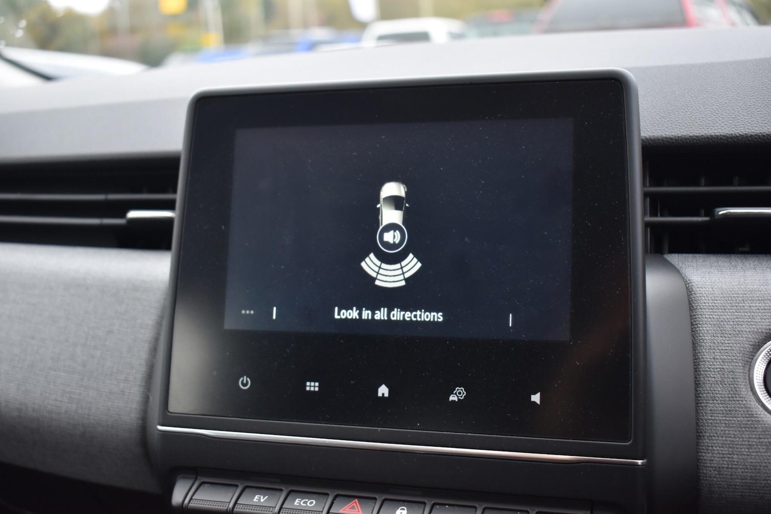 Used Renault Clio 2025 for sale - 76700982: Photo 24