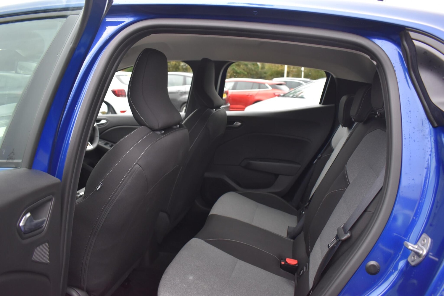 Used Renault Clio 2025 for sale - 76700982: Photo 6