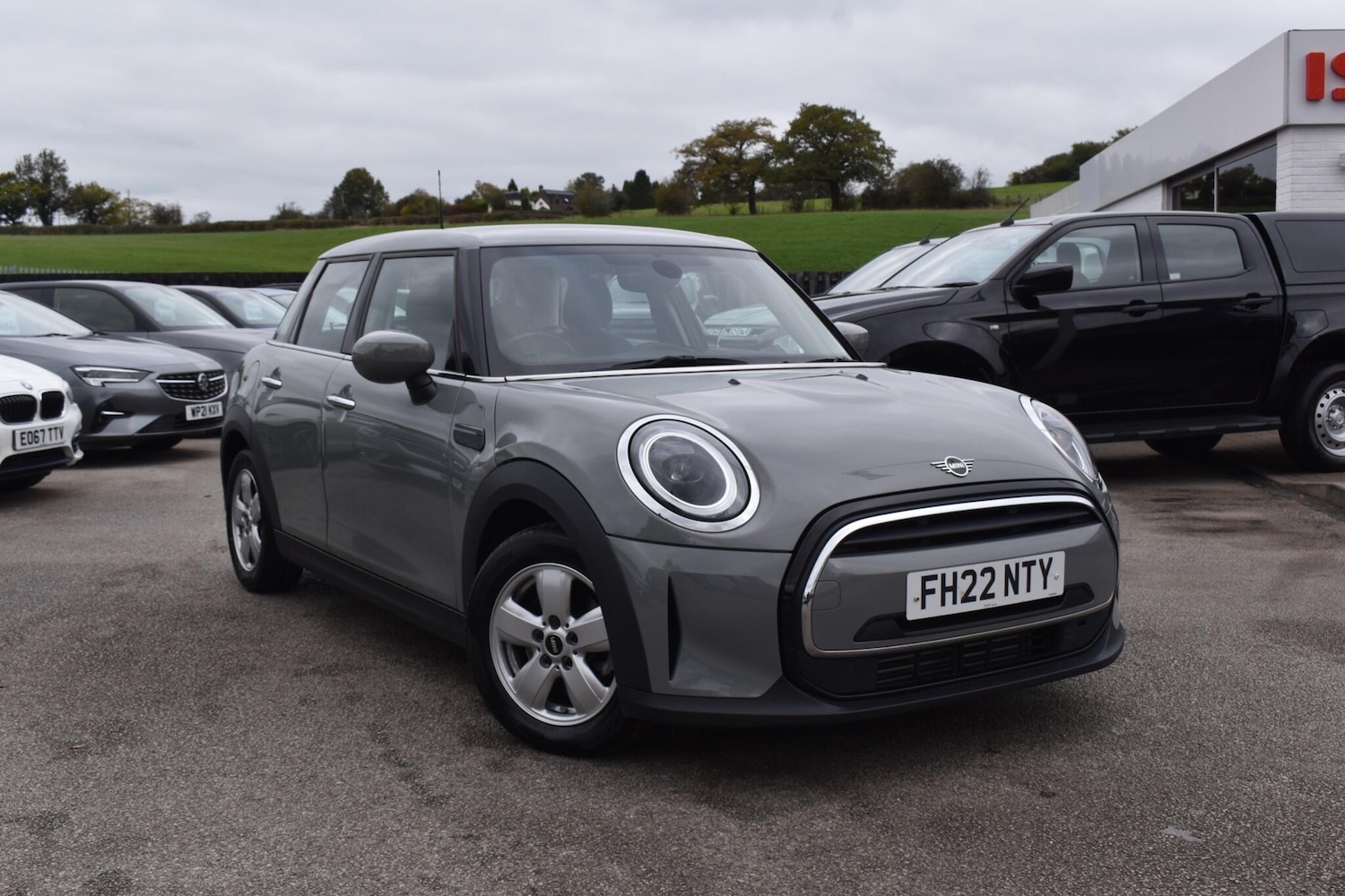 Used MINI Hatch 2022 for sale - 76200177: Photo 1