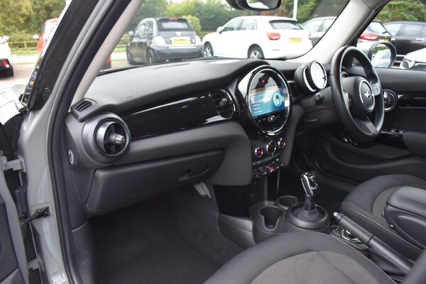 Used MINI Hatch 2022 for sale - 76200177: Photo 17