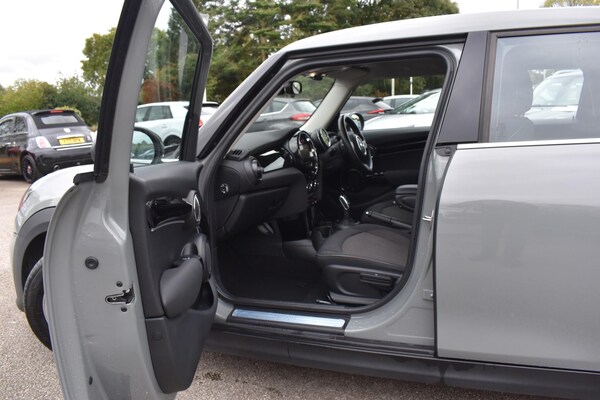 Used MINI Hatch 2022 for sale - 76200177: Photo 5