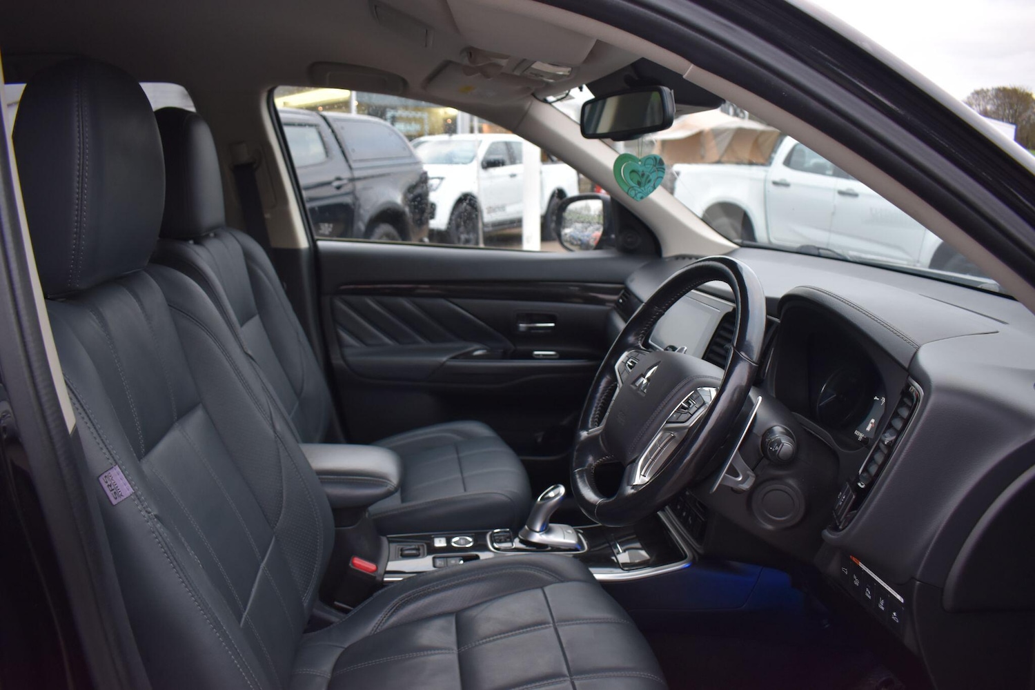 Used Mitsubishi Outlander 2018 for sale - 76584777: Photo 5