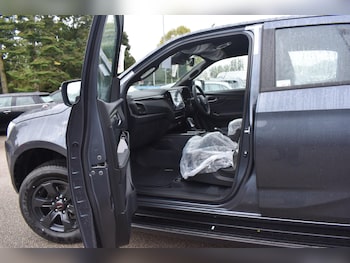 Used Isuzu D-Max 2025 for sale - 76476588: Photo