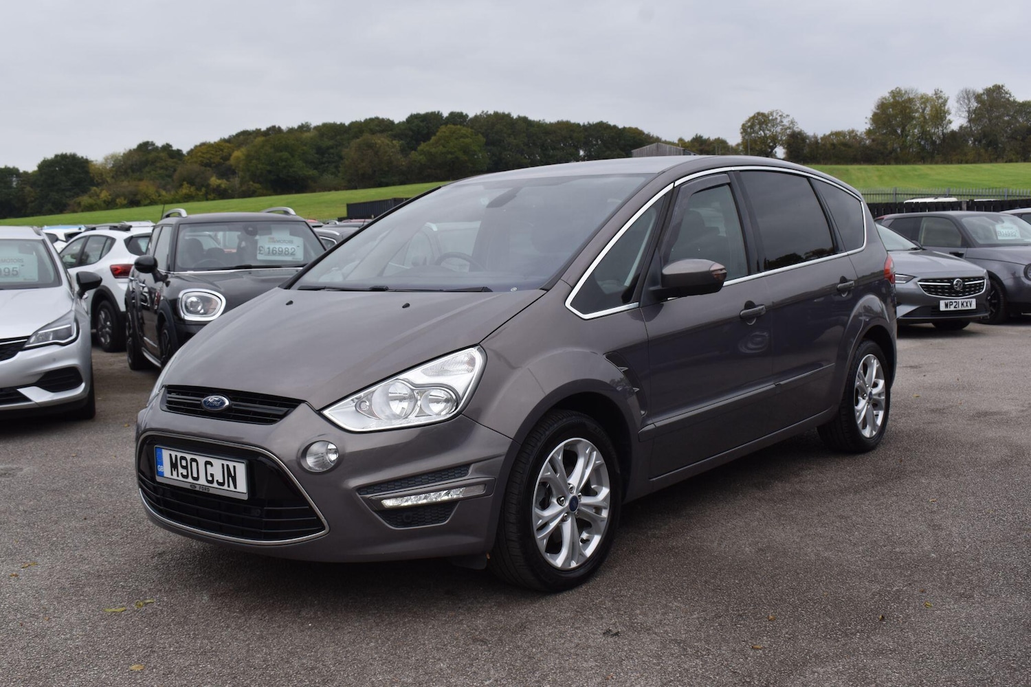 Used Ford S-Max 2014 for sale - 76307069: Photo 3