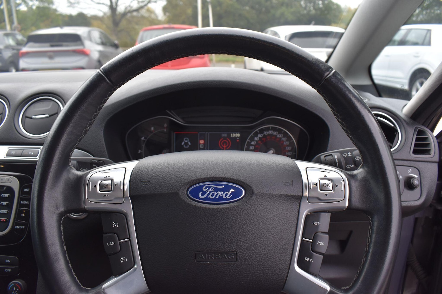 Used Ford S-Max 2014 for sale - 76307069: Photo 9