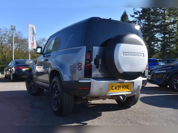 Used Land Rover Defender 90 2021 for sale - 78375651: Photo