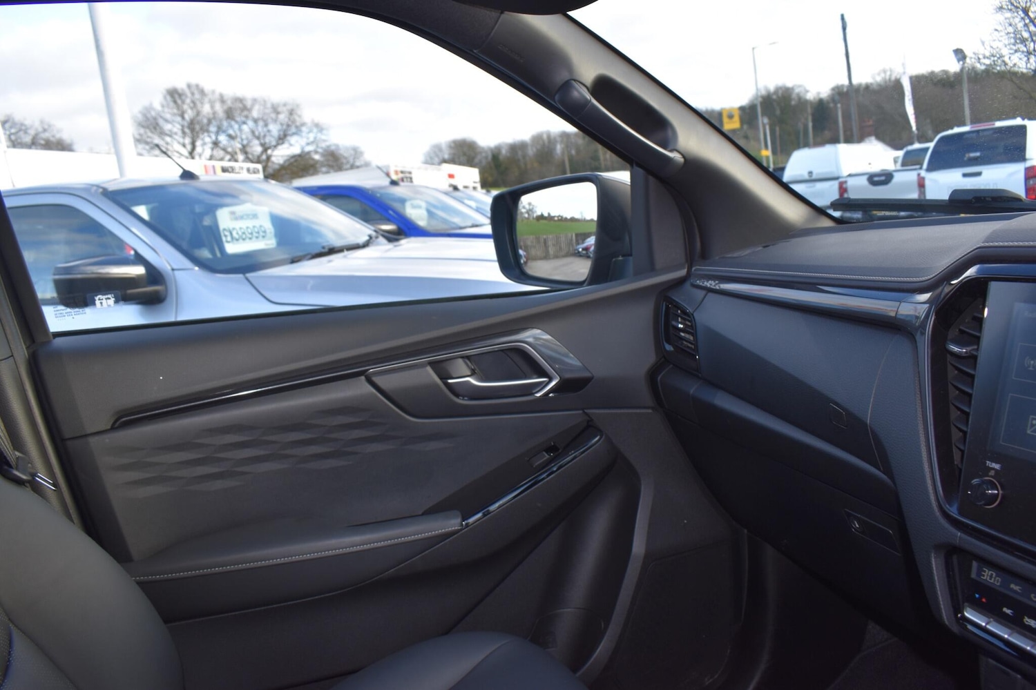 Used Isuzu D-Max 2025 for sale - 77040952: Photo 26