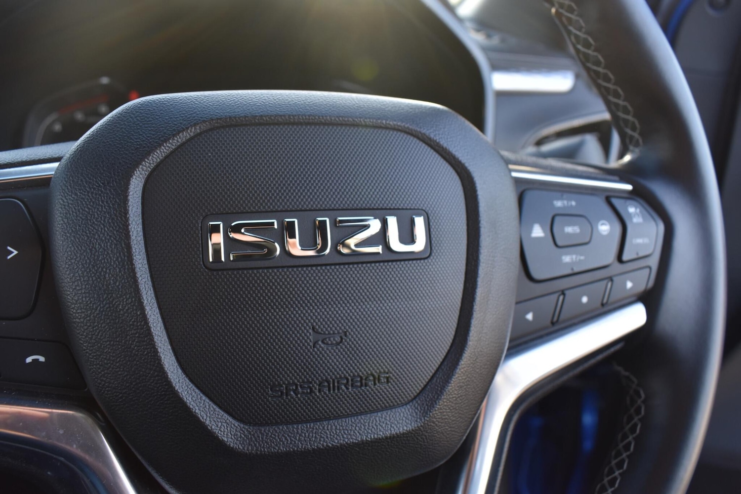 Used Isuzu D-Max 2025 for sale - 77040952: Photo 8