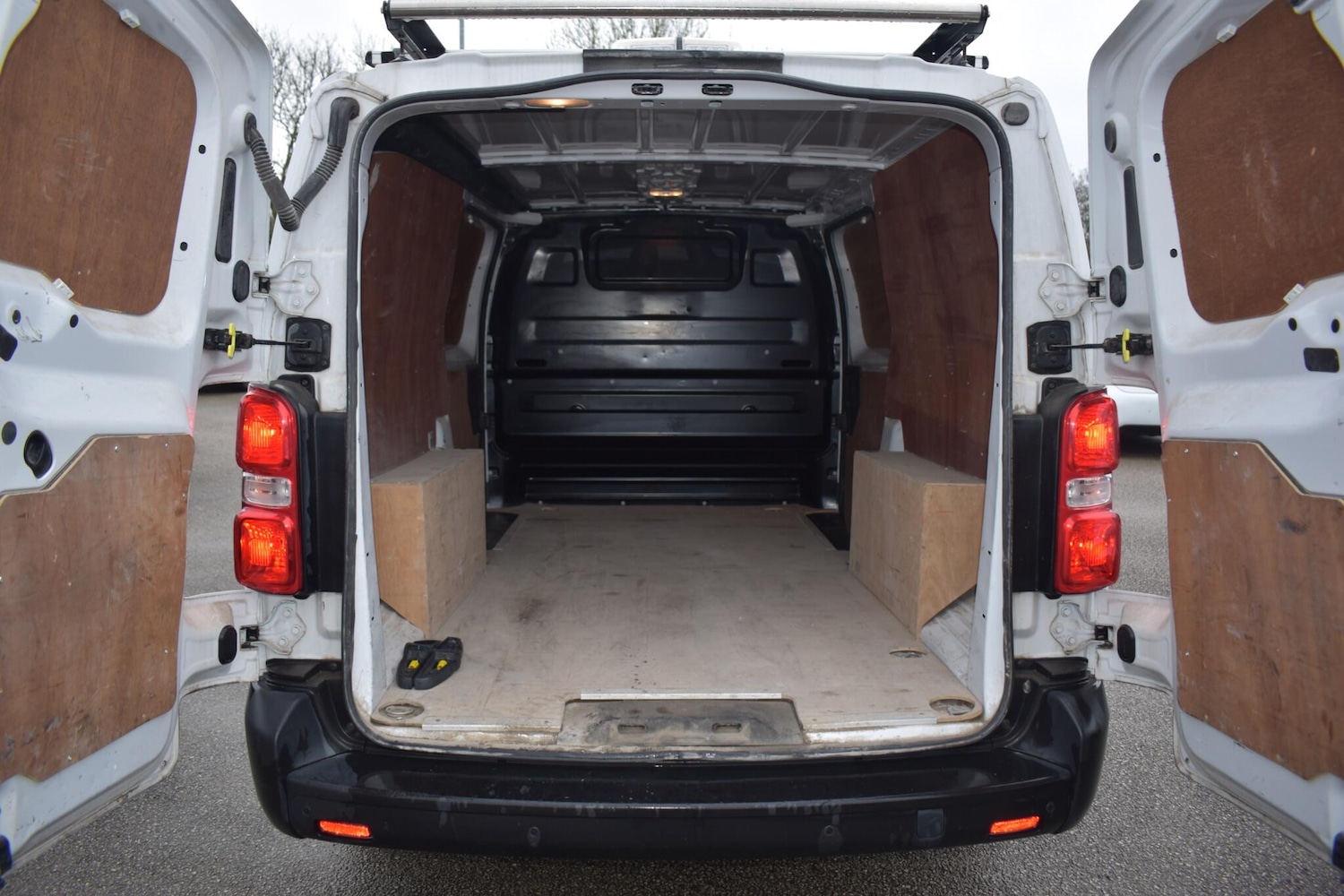 Used Vauxhall Vivaro 2023 for sale - 77425910: Photo 9