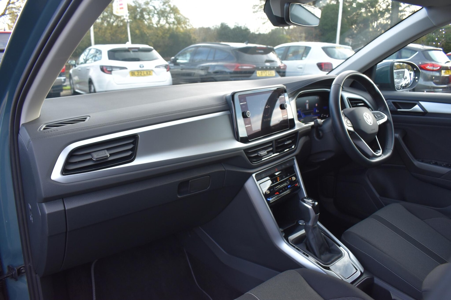 Used Volkswagen T-Roc 2024 for sale - 76658619: Photo 10