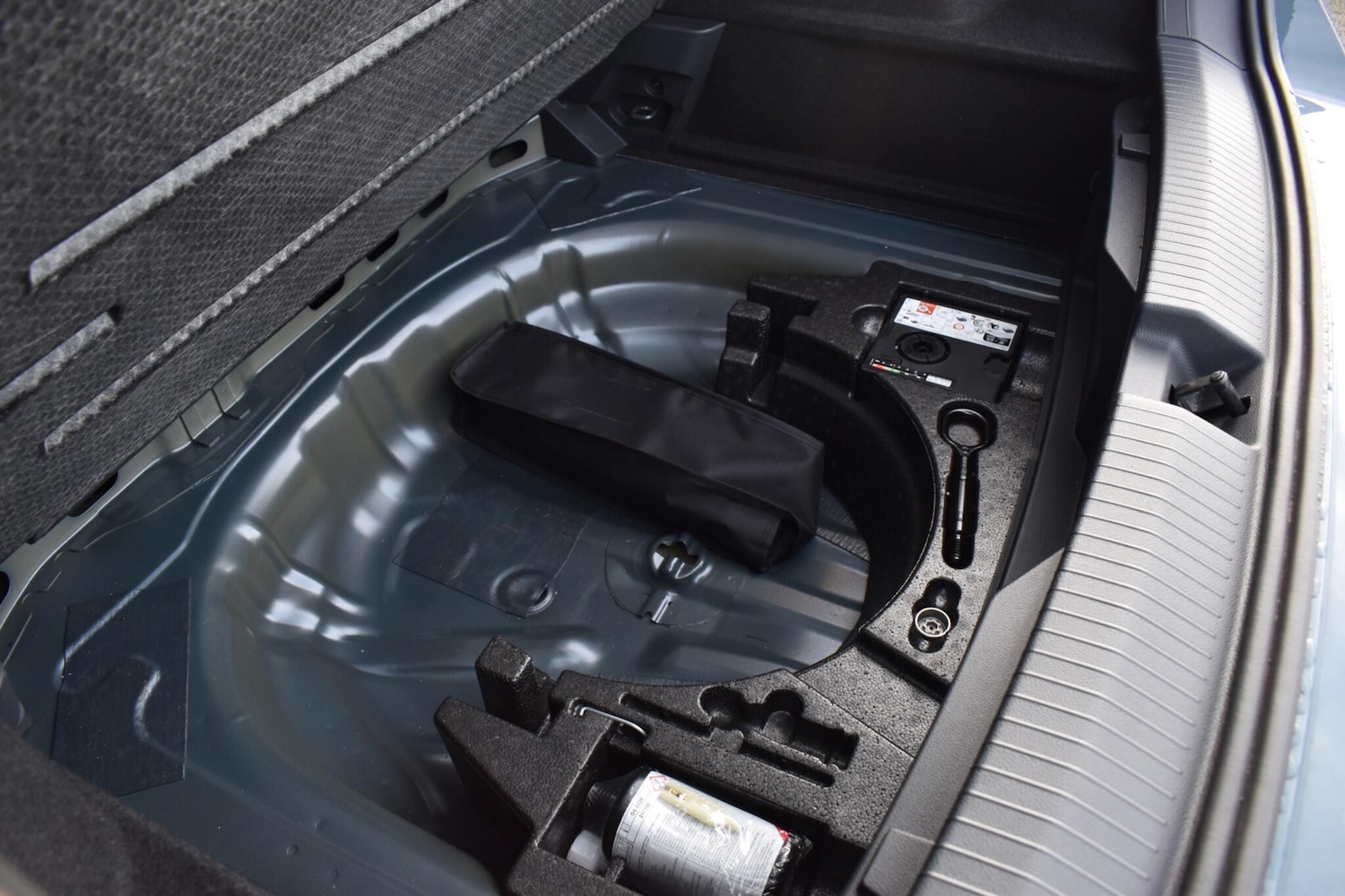 Used Volkswagen T-Roc 2024 for sale - 76658619: Photo 12