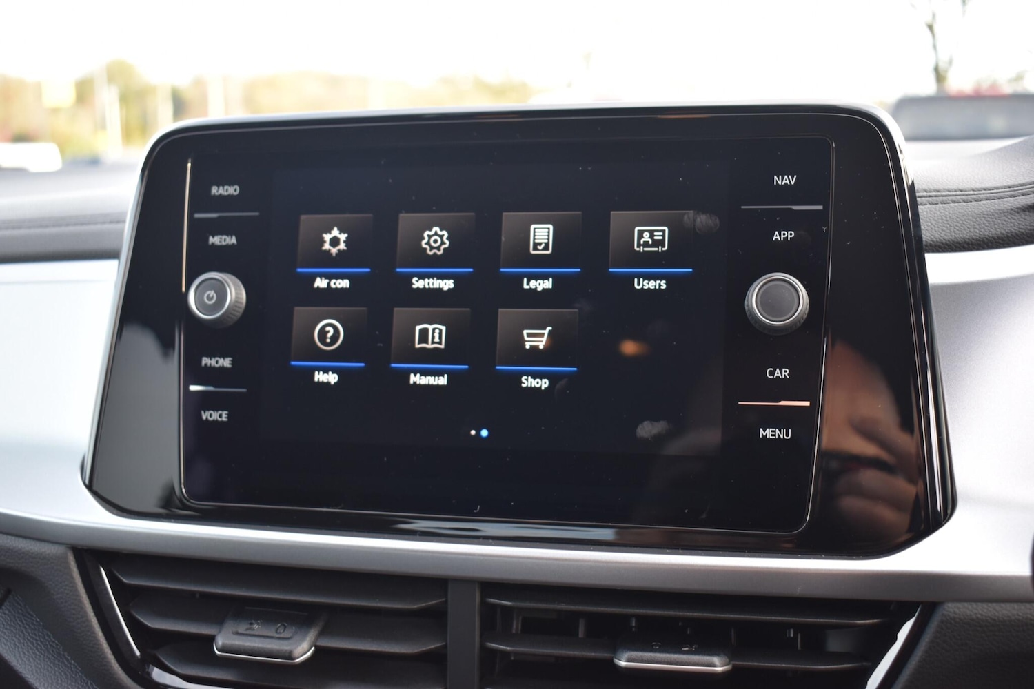 Used Volkswagen T-Roc 2024 for sale - 76658619: Photo 26