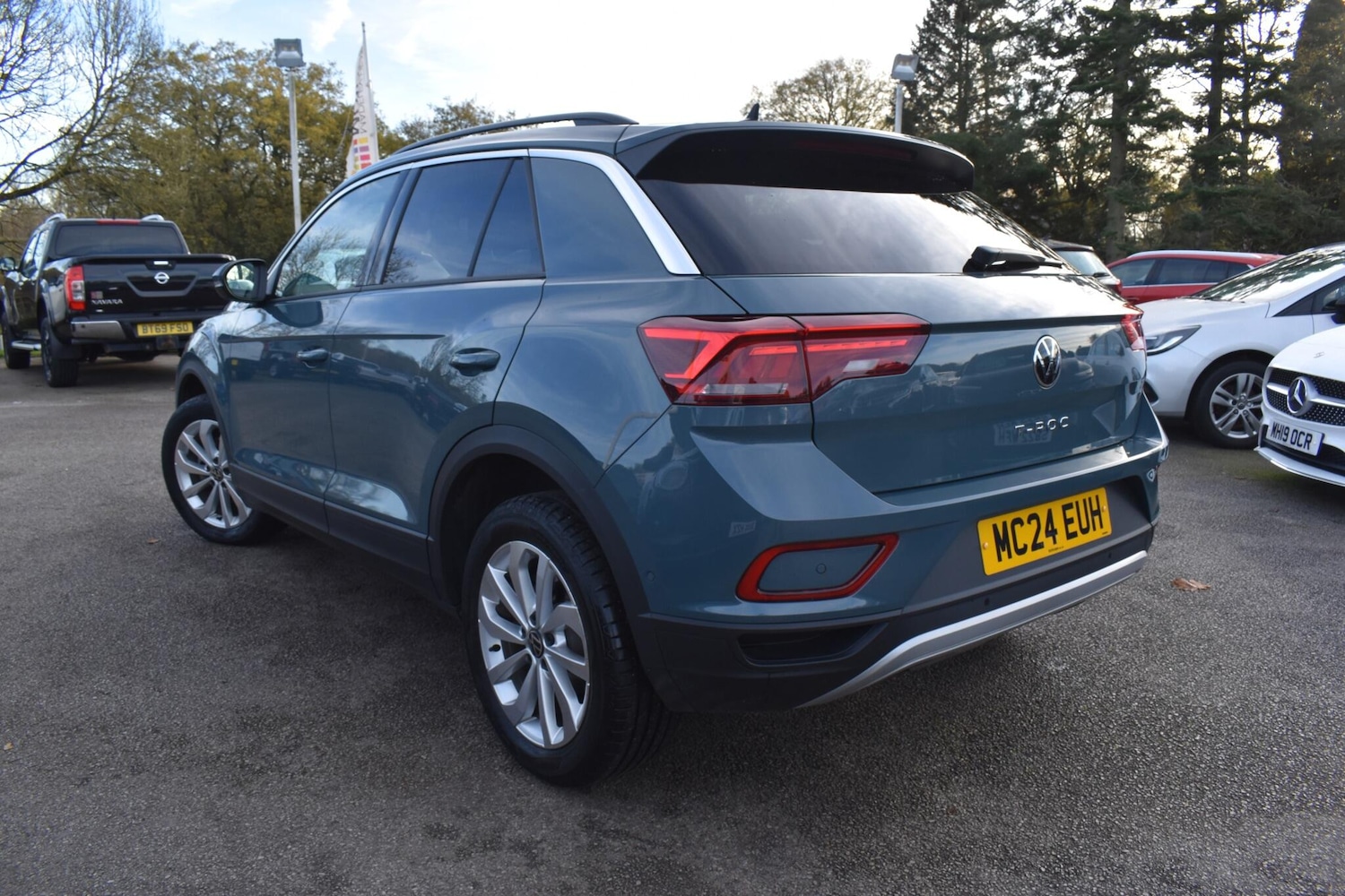 Used Volkswagen T-Roc 2024 for sale - 76658619: Photo 4