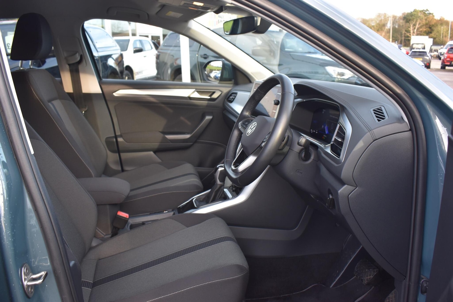 Used Volkswagen T-Roc 2024 for sale - 76658619: Photo 7