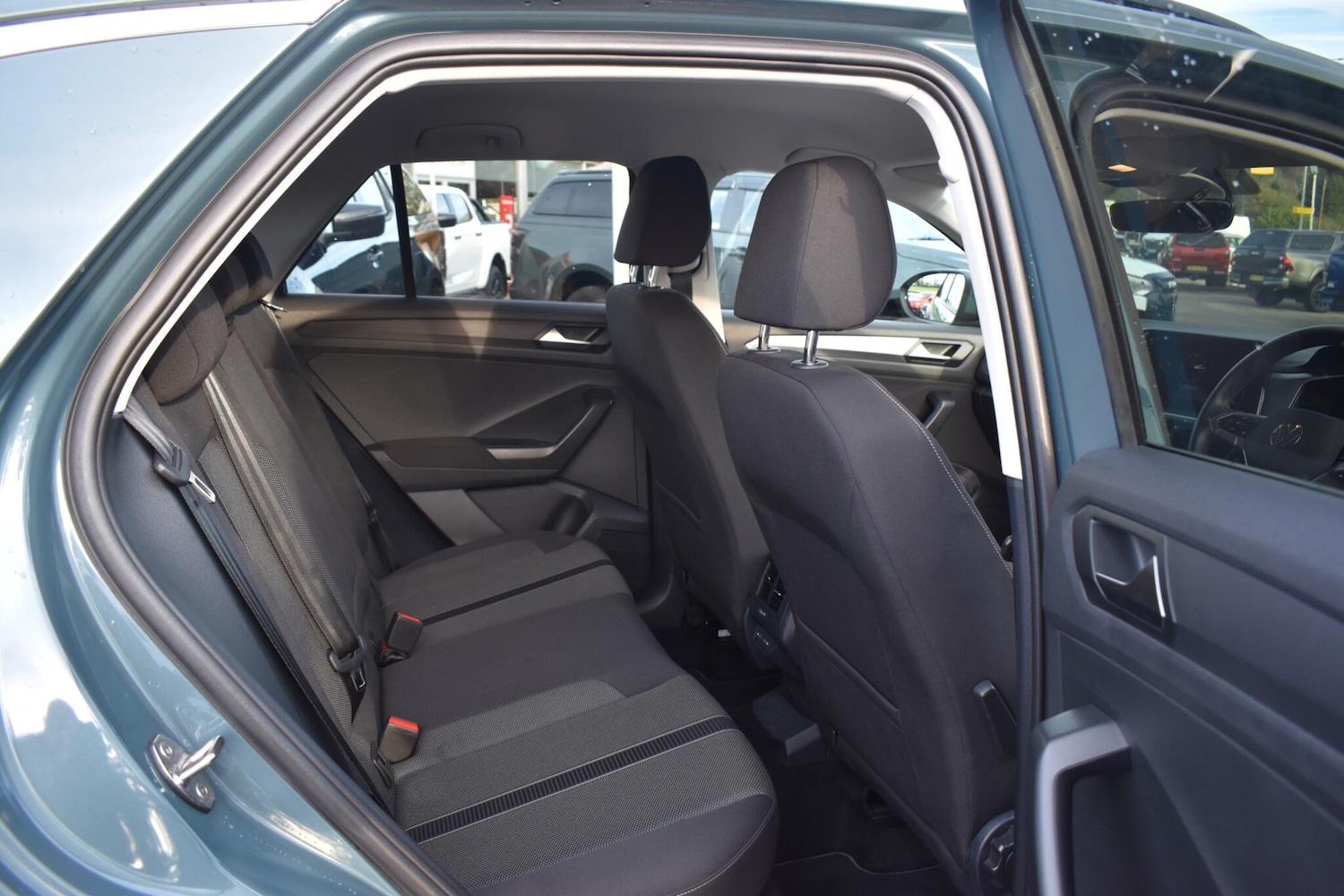 Used Volkswagen T-Roc 2024 for sale - 76658619: Photo 8