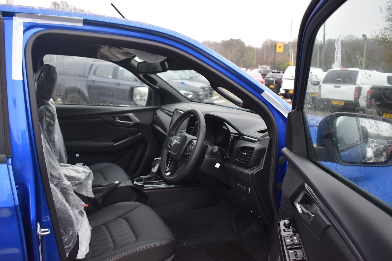 Used Isuzu D-Max 2025 for sale - 77120832: Photo 6