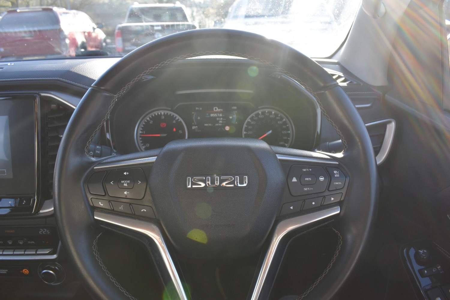 Used Isuzu D-Max 2022 for sale - 76659012: Photo 15