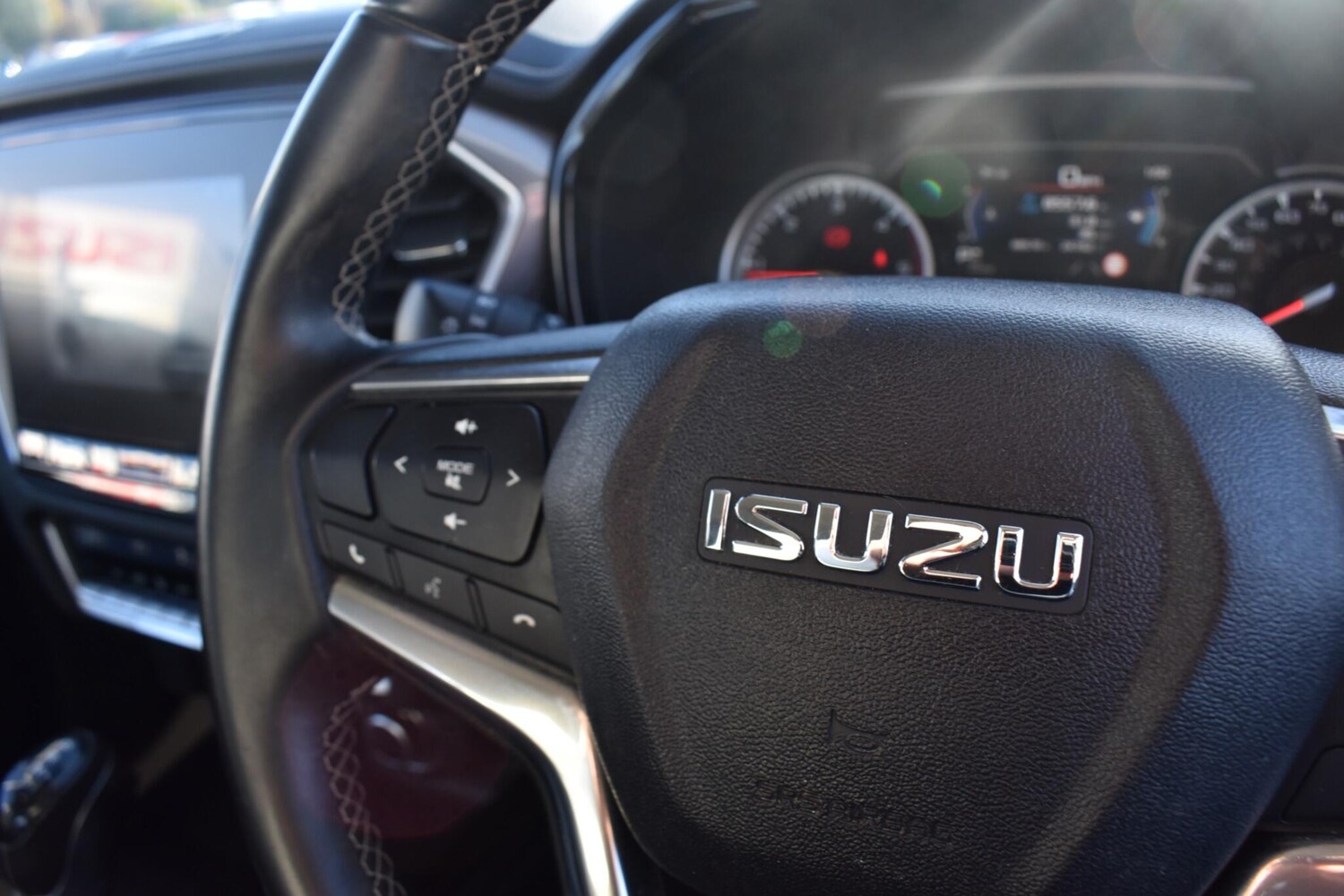 Used Isuzu D-Max 2022 for sale - 76659012: Photo 18