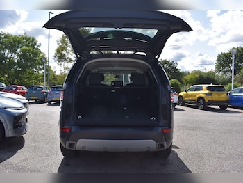 Used Land Rover Discovery 2017 for sale - 79602023: Photo