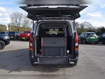 Used Peugeot Rifter 2023 for sale - 78020327: Photo