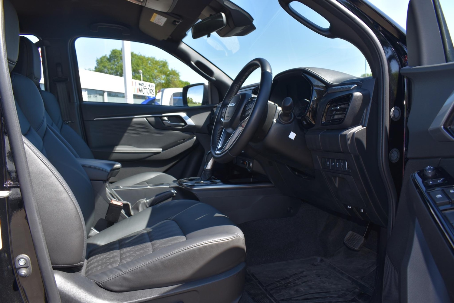 Used Isuzu D-Max 2025 for sale - 76031900: Photo 26