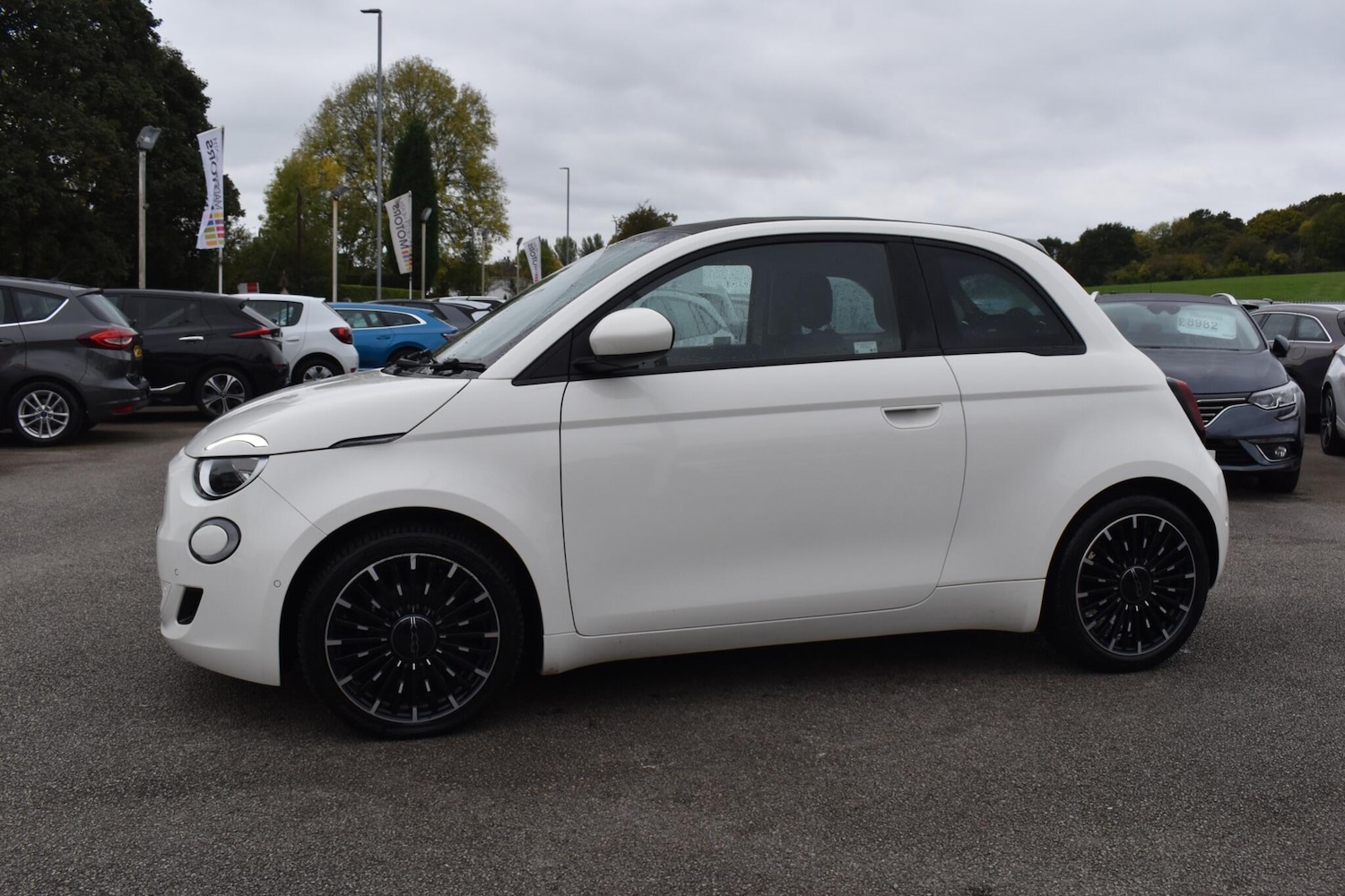 Used Fiat 500e C 2021 for sale - 76199820: Photo 18