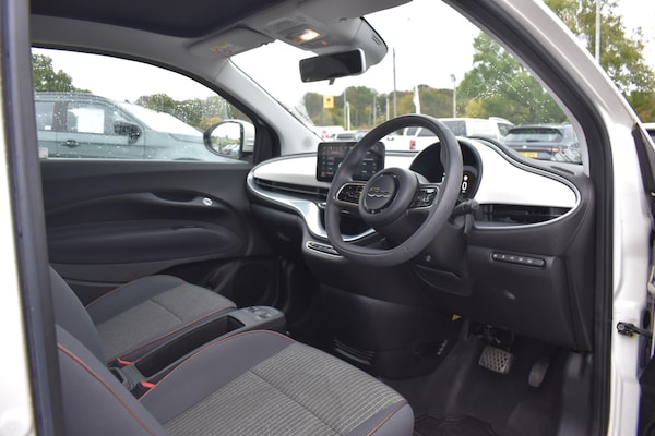 Used Fiat 500e C 2021 for sale - 76199820: Photo 32