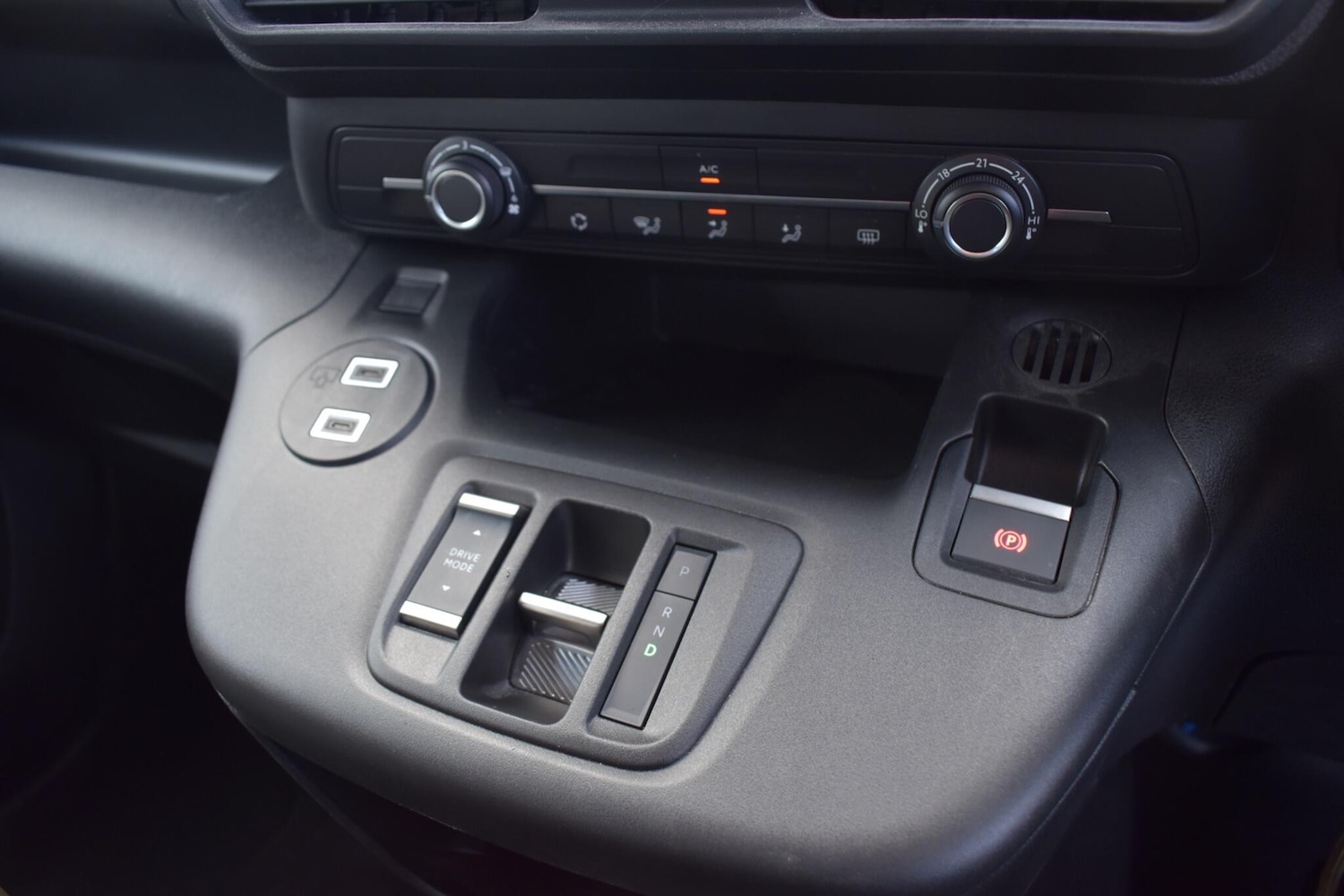 Used Citroen Berlingo 2024 for sale - 76326759: Photo 21