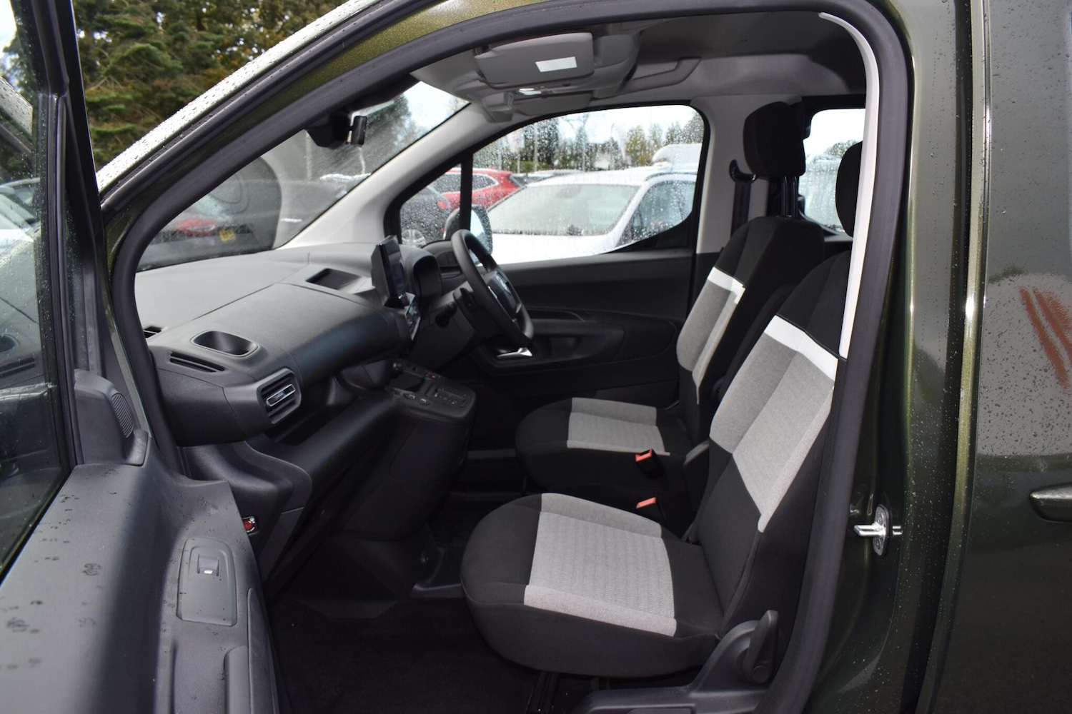 Used Citroen Berlingo 2024 for sale - 76326759: Photo 4