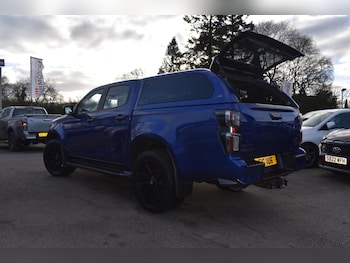 Used Isuzu D-Max 2022 for sale - 77040067: Photo