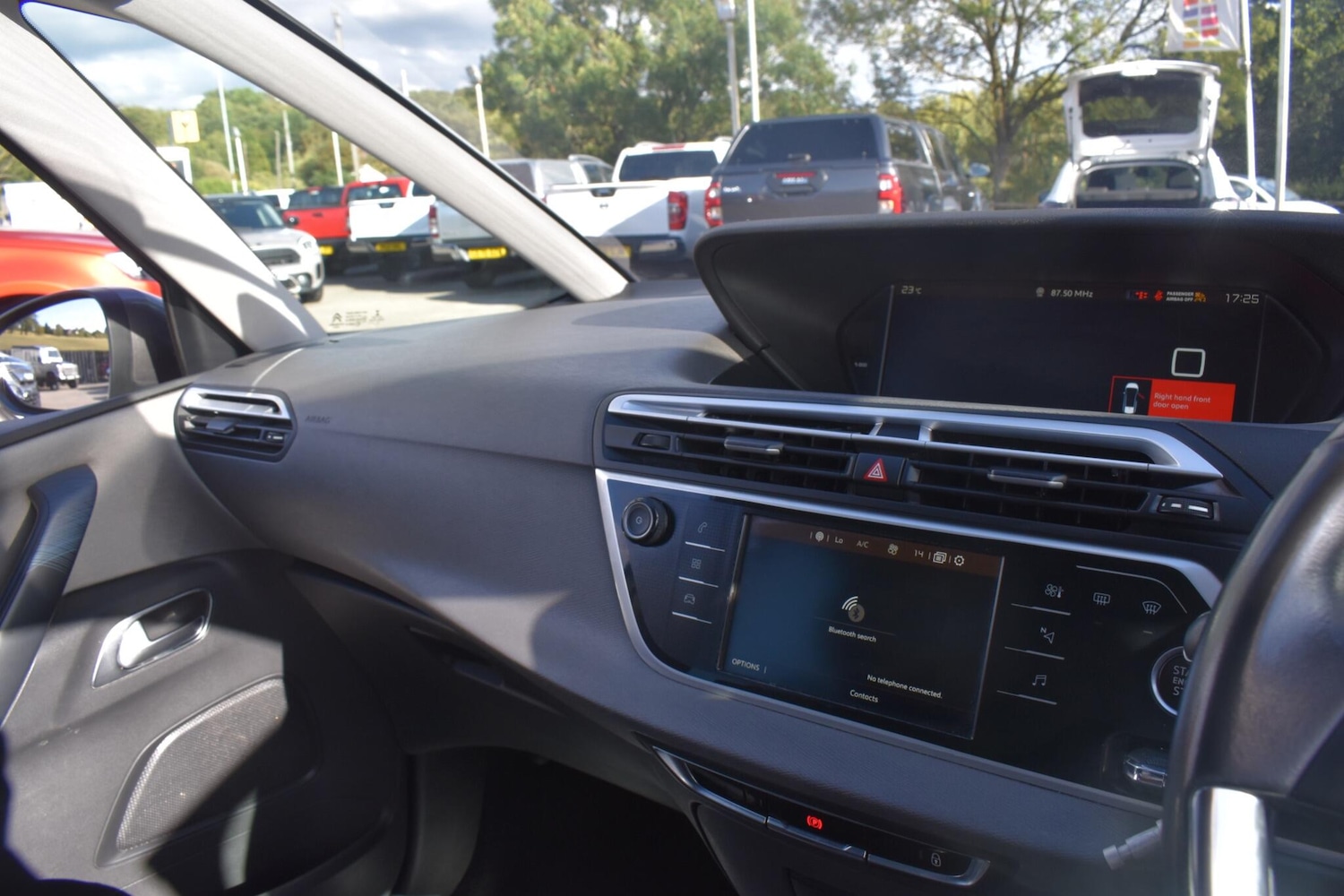 Used Citroen C4 Grand Picasso 2019 for sale - 76987797: Photo 28