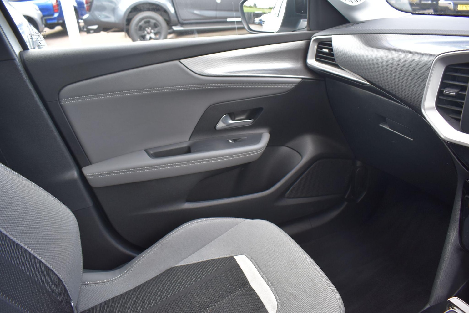 Vehicle 28