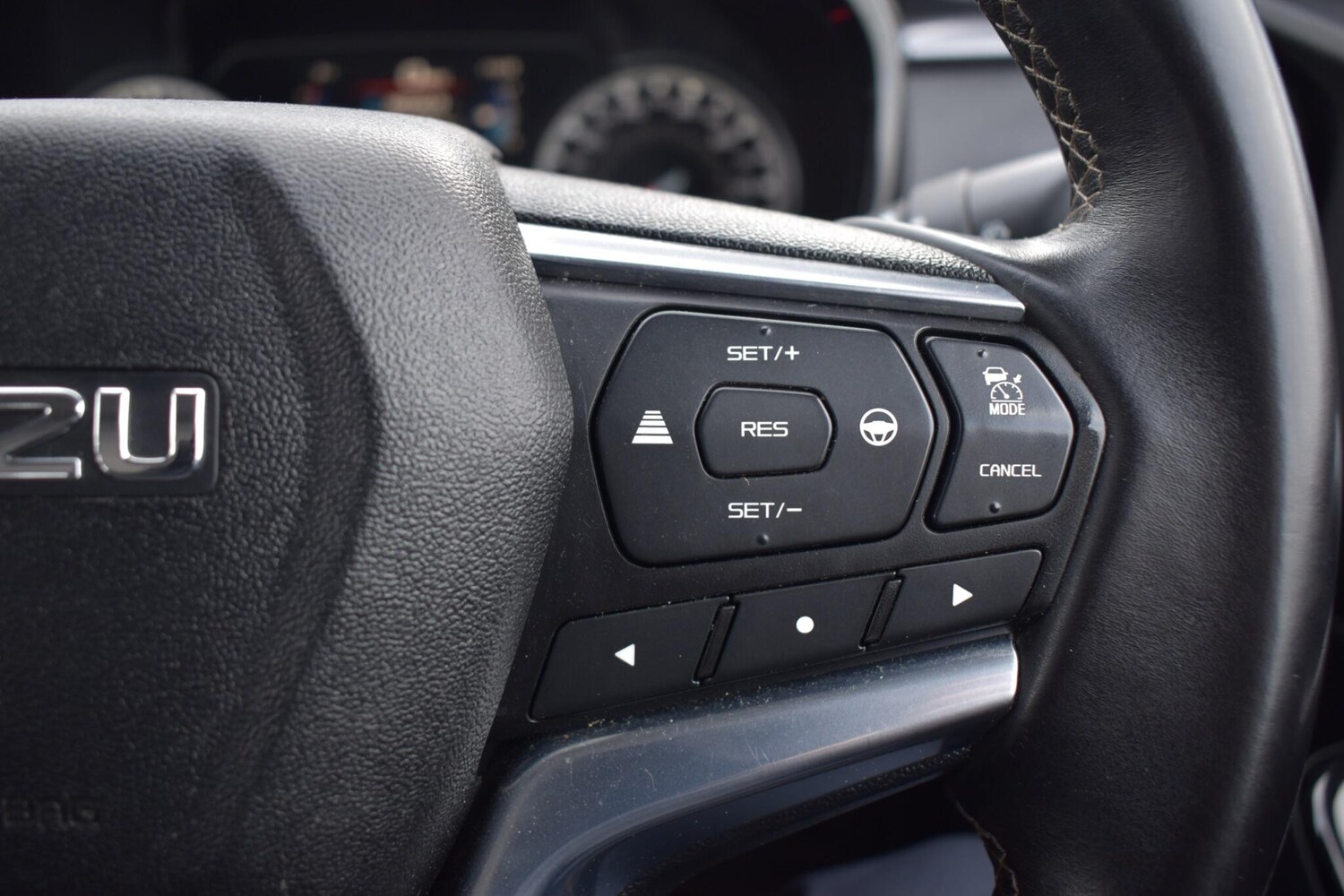 Used Isuzu D-Max 2022 for sale - 77496018: Photo 11