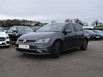 Used Volkswagen Golf 2019 for sale - 76887178: Photo