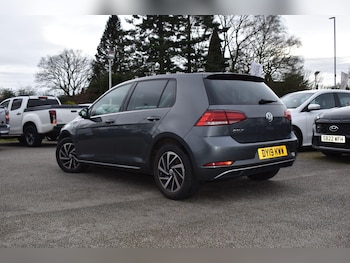 Used Volkswagen Golf 2019 for sale - 76887178: Photo