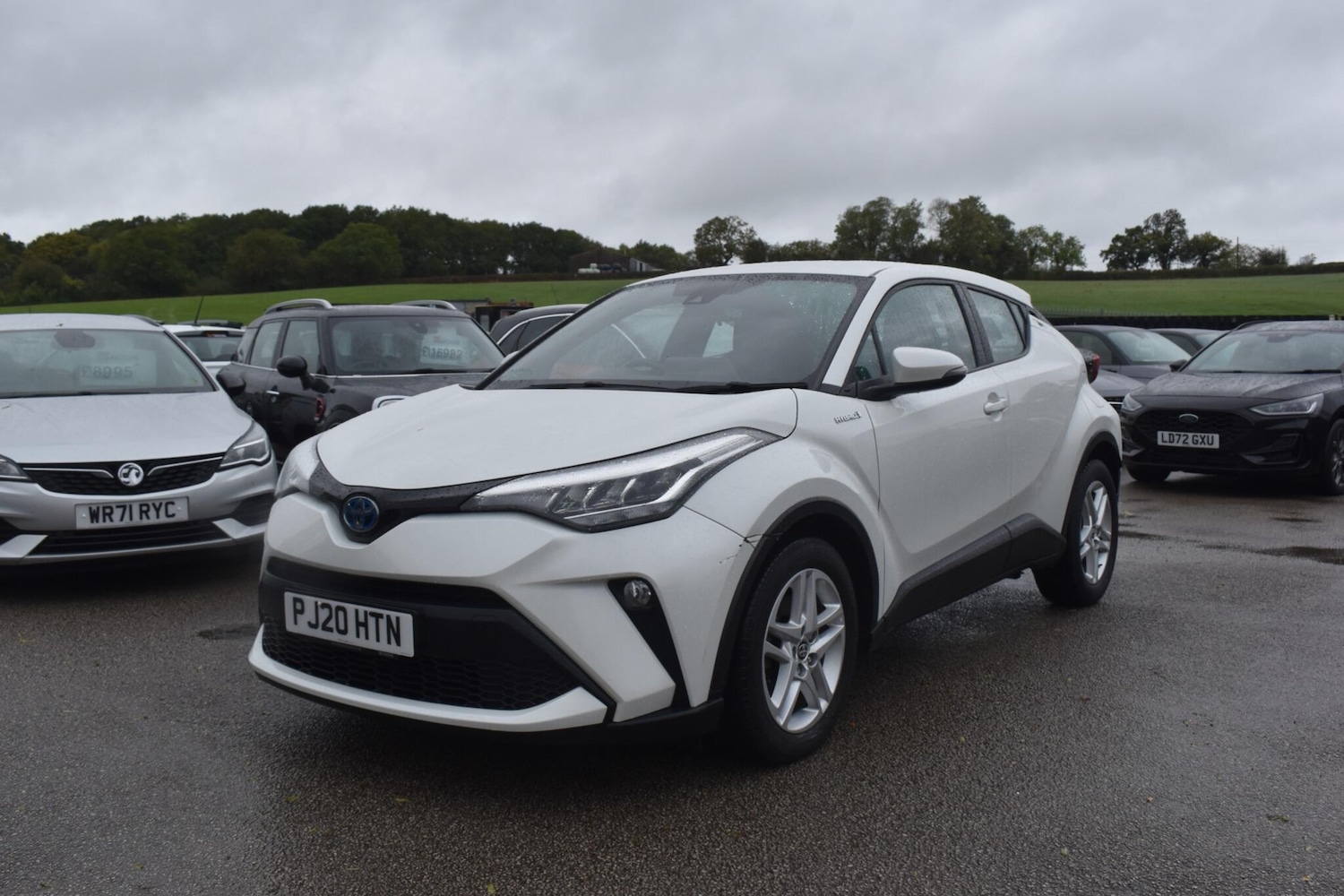 Used Toyota C-HR 2020 for sale - 76152393: Photo 11