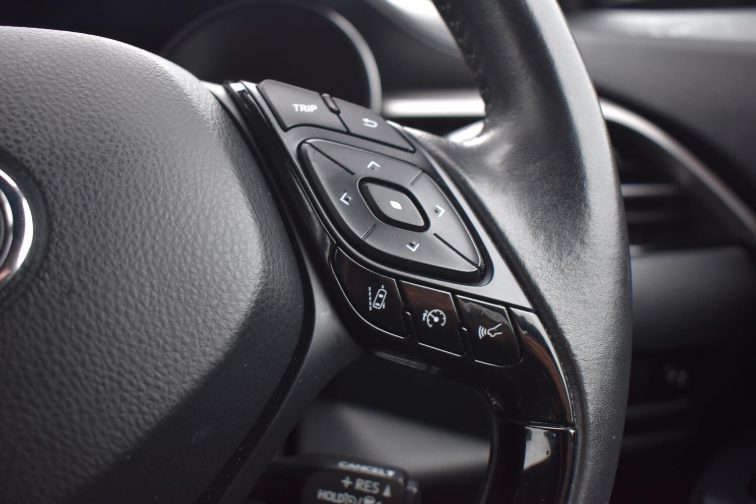 Used Toyota C-HR 2020 for sale - 76152393: Photo 27