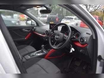 Used Toyota C-HR 2020 for sale - 76152393: Photo
