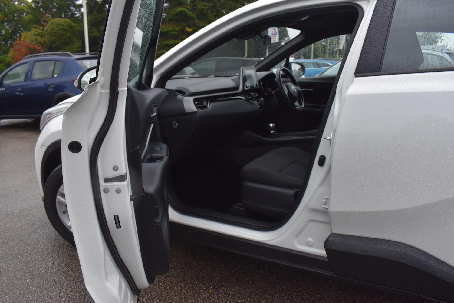 Used Toyota C-HR 2020 for sale - 76152393: Photo 6